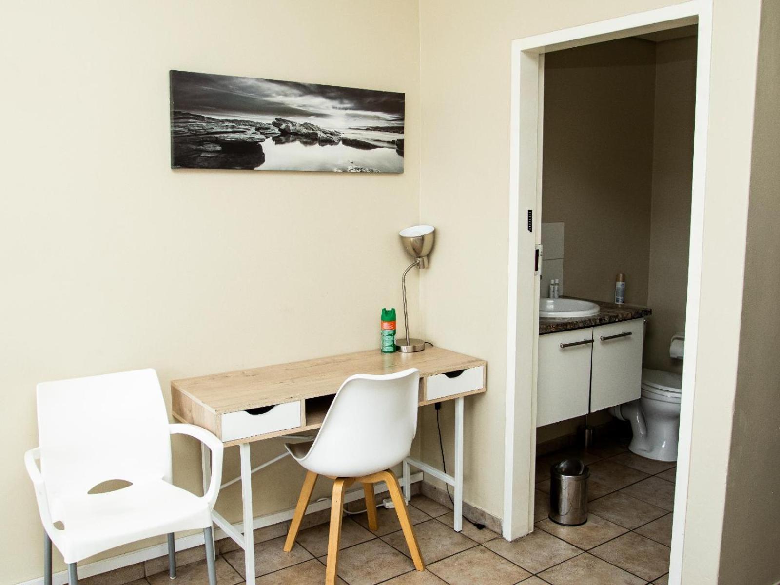 Leas Furnished Apartments - Capital Hill Преторія Номер фото